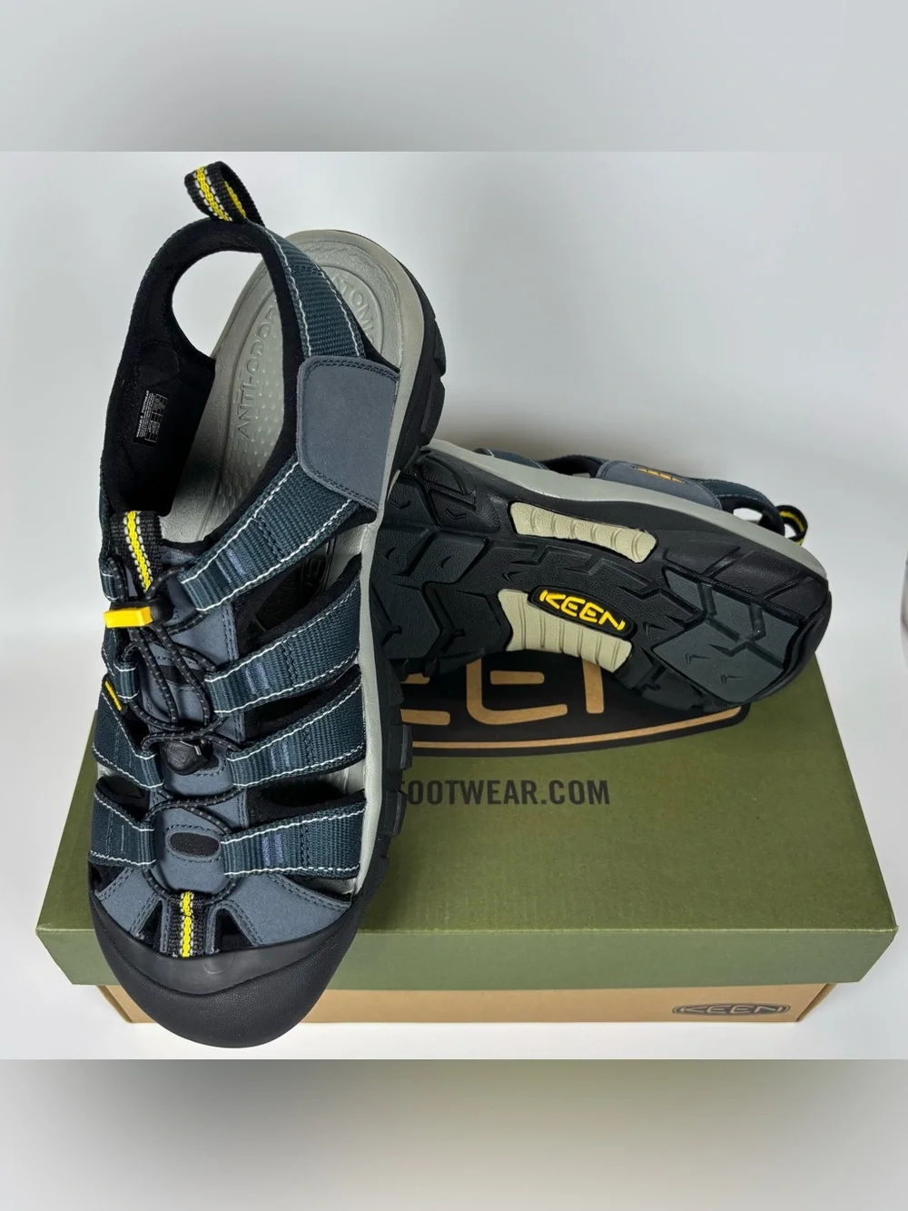 KEEN Newport H2 Mens US 11.5 Sport Sandals Navy Medium Gray Waterproof 1001938